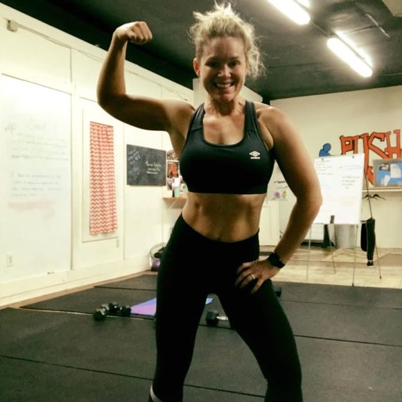 Meet your Posher, Jessica - Picture 1 of 1